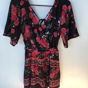 Black and Red Floral Open Back Lightweight Romper with Silhouette V Neck
